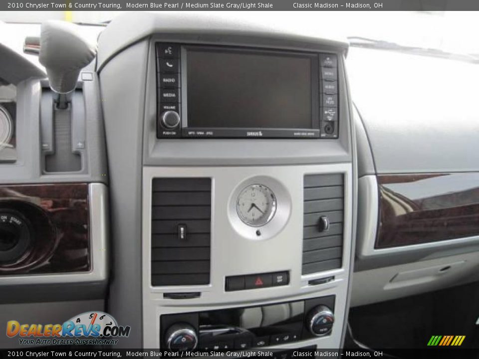 2010 Chrysler Town & Country Touring Modern Blue Pearl / Medium Slate Gray/Light Shale Photo #9