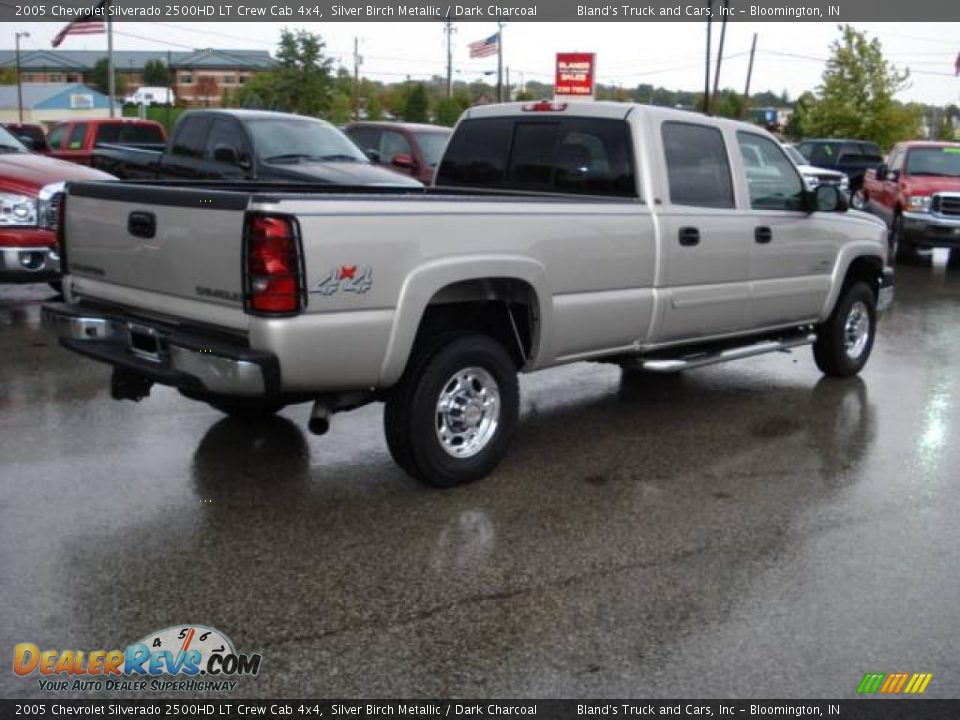 2005 Chevrolet Silverado 2500HD LT Crew Cab 4x4 Silver Birch Metallic / Dark Charcoal Photo #3