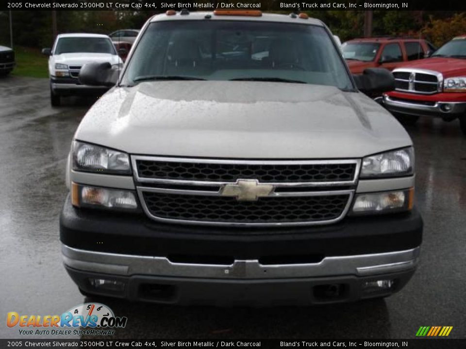 2005 Chevrolet Silverado 2500HD LT Crew Cab 4x4 Silver Birch Metallic / Dark Charcoal Photo #6