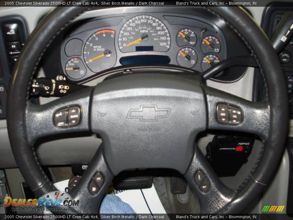 2005 Chevrolet Silverado 2500HD LT Crew Cab 4x4 Silver Birch Metallic / Dark Charcoal Photo #10