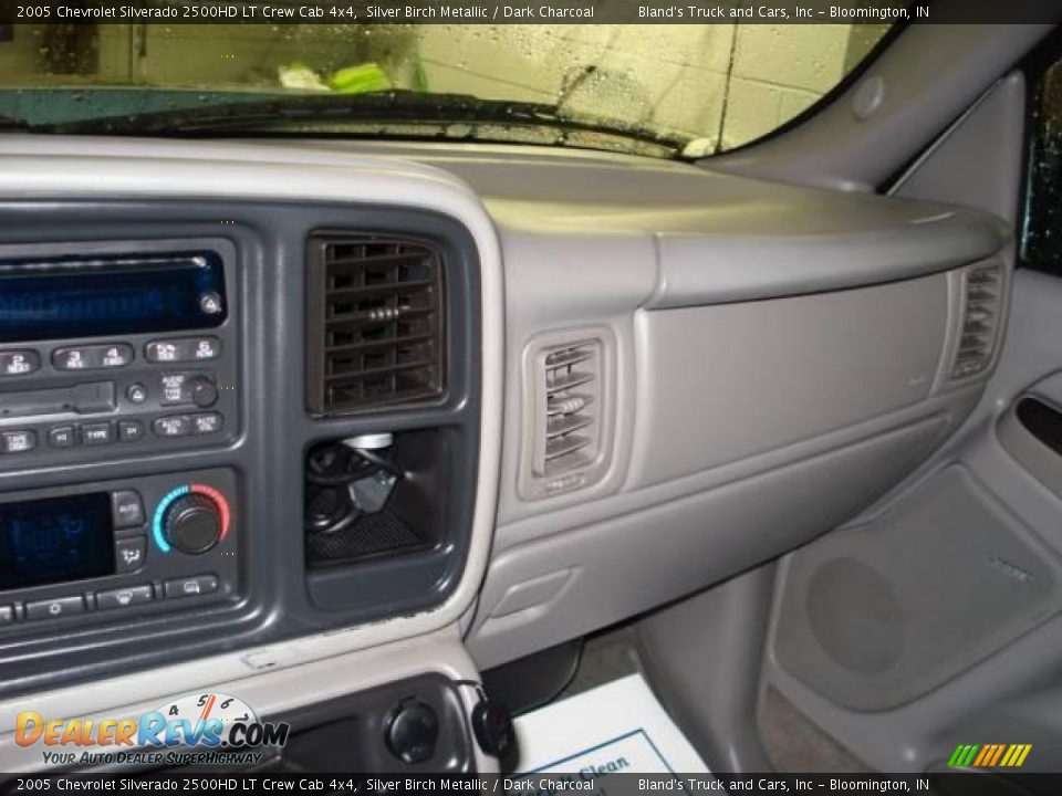 2005 Chevrolet Silverado 2500HD LT Crew Cab 4x4 Silver Birch Metallic / Dark Charcoal Photo #13