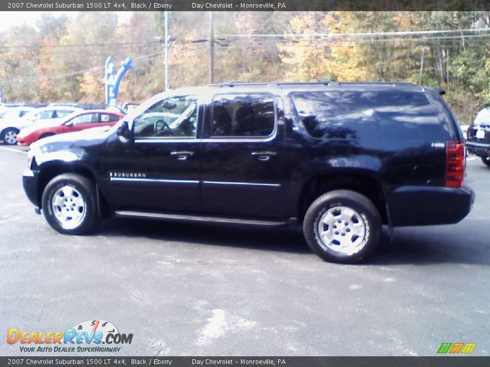 2007 Chevrolet Suburban 1500 LT 4x4 Black / Ebony Photo #7