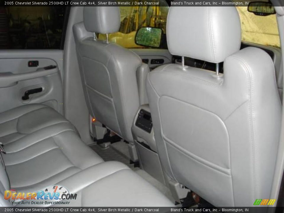 2005 Chevrolet Silverado 2500HD LT Crew Cab 4x4 Silver Birch Metallic / Dark Charcoal Photo #19