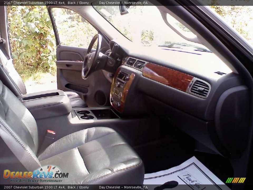2007 Chevrolet Suburban 1500 LT 4x4 Black / Ebony Photo #11