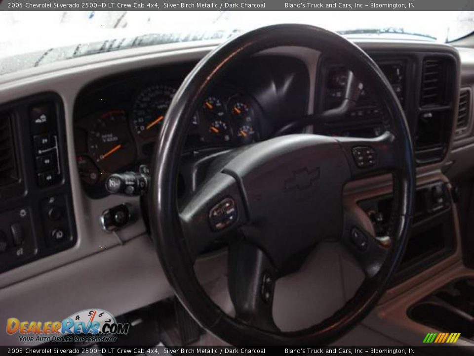 2005 Chevrolet Silverado 2500HD LT Crew Cab 4x4 Silver Birch Metallic / Dark Charcoal Photo #35