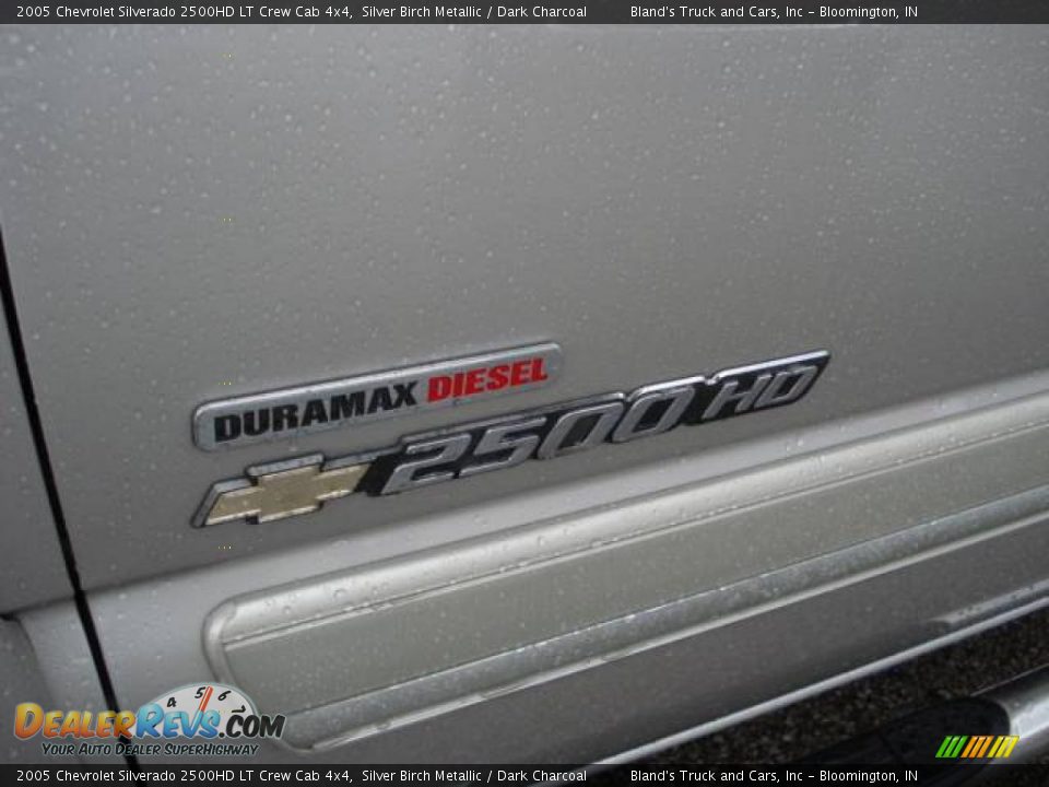 2005 Chevrolet Silverado 2500HD LT Crew Cab 4x4 Silver Birch Metallic / Dark Charcoal Photo #36