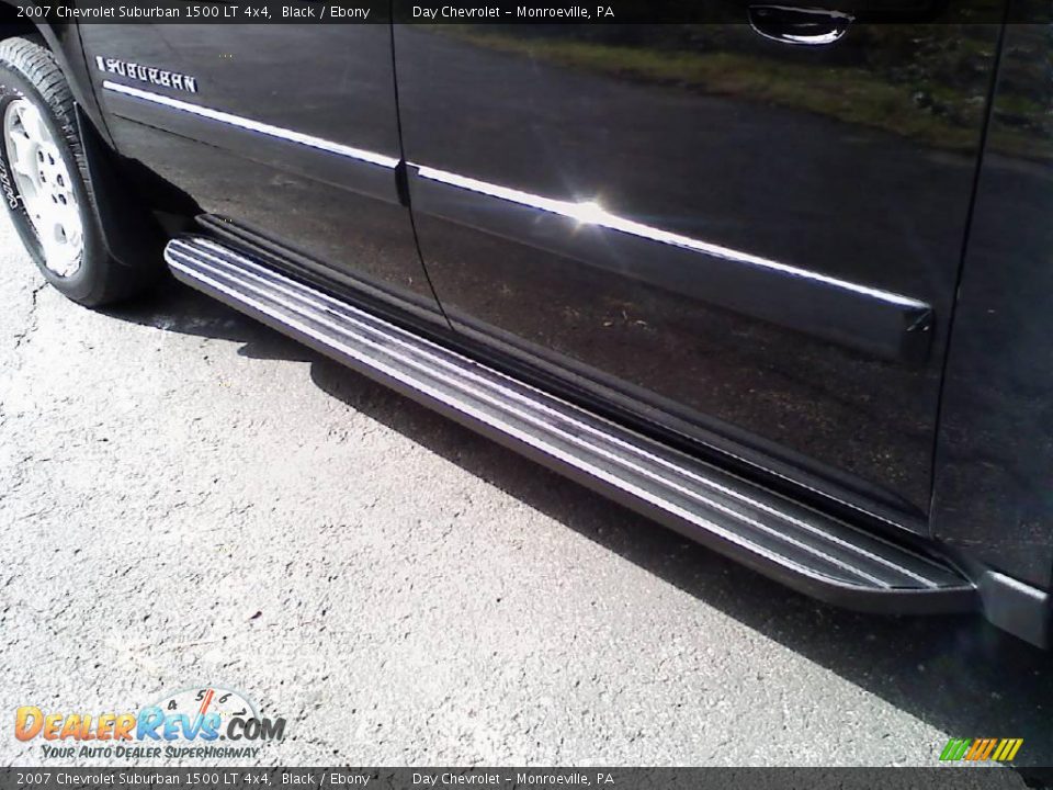2007 Chevrolet Suburban 1500 LT 4x4 Black / Ebony Photo #26