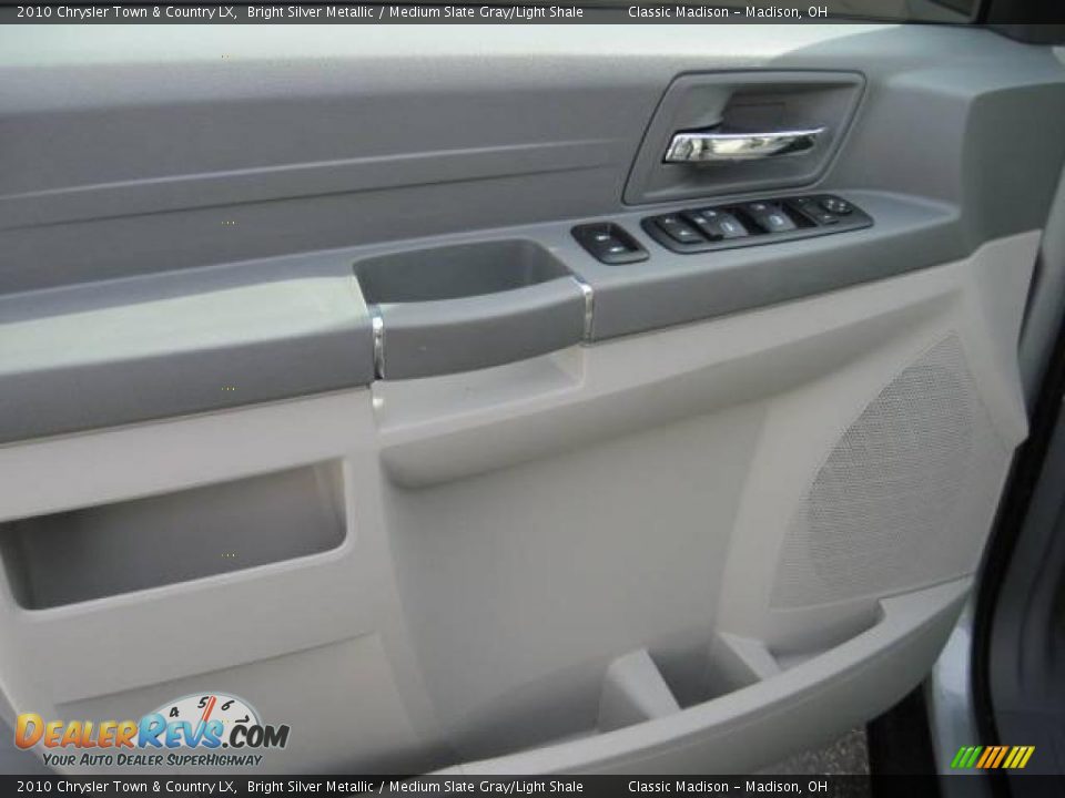 2010 Chrysler Town & Country LX Bright Silver Metallic / Medium Slate Gray/Light Shale Photo #5