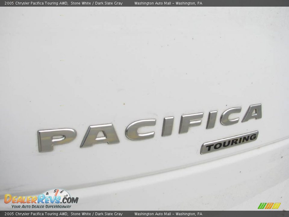 2005 Chrysler Pacifica Touring AWD Stone White / Dark Slate Gray Photo #3