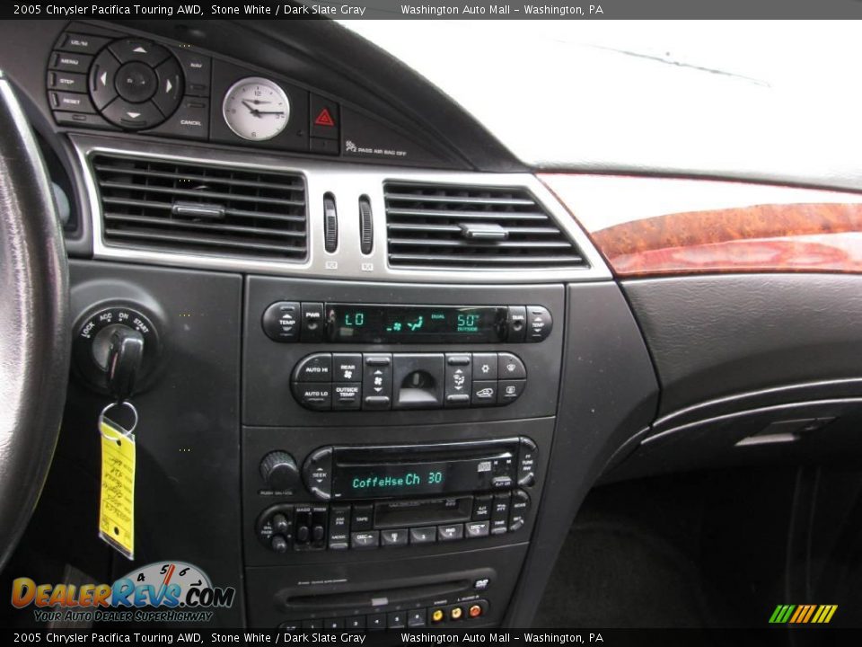 2005 Chrysler Pacifica Touring AWD Stone White / Dark Slate Gray Photo #18