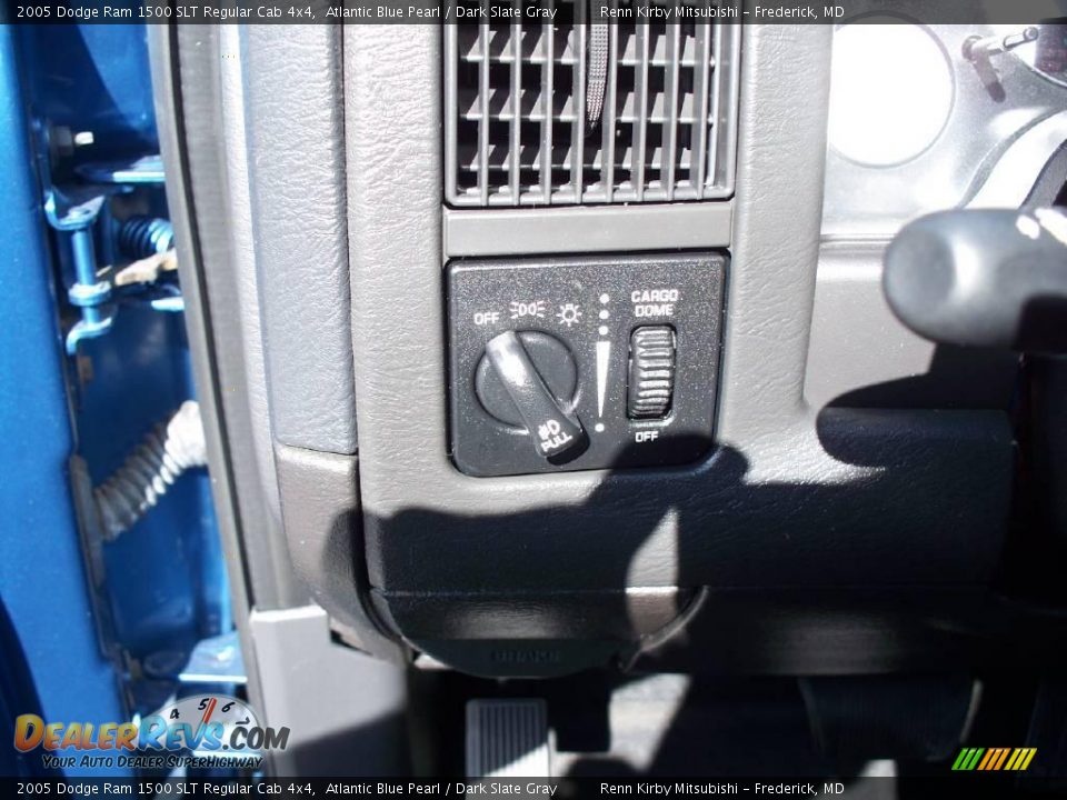 2005 Dodge Ram 1500 SLT Regular Cab 4x4 Atlantic Blue Pearl / Dark Slate Gray Photo #6