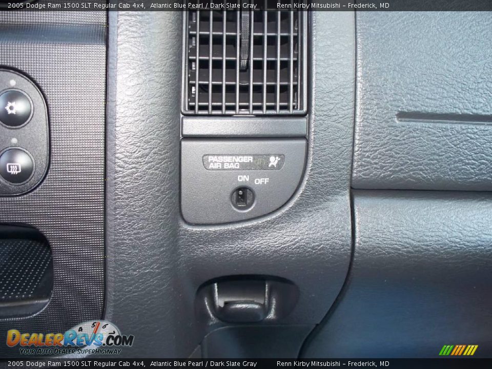 2005 Dodge Ram 1500 SLT Regular Cab 4x4 Atlantic Blue Pearl / Dark Slate Gray Photo #9