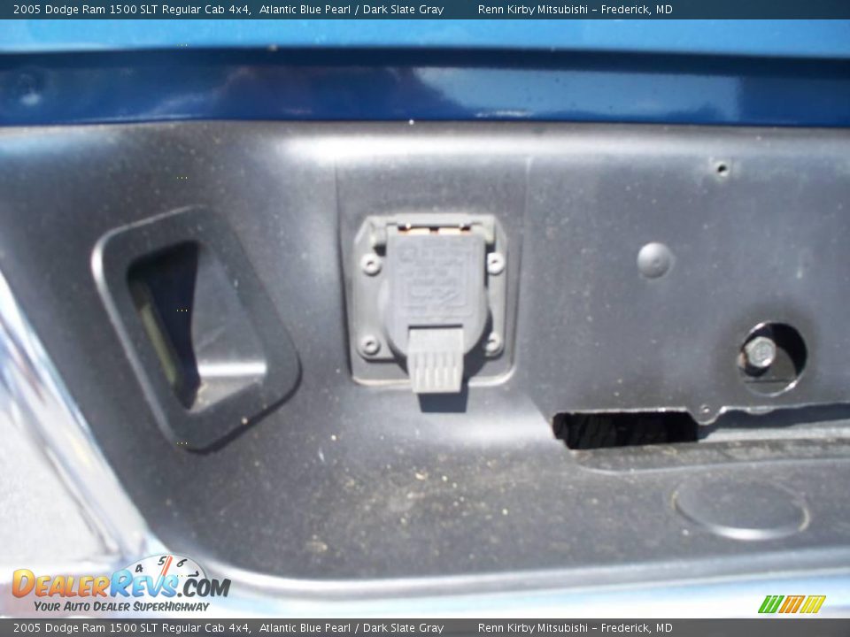 2005 Dodge Ram 1500 SLT Regular Cab 4x4 Atlantic Blue Pearl / Dark Slate Gray Photo #18