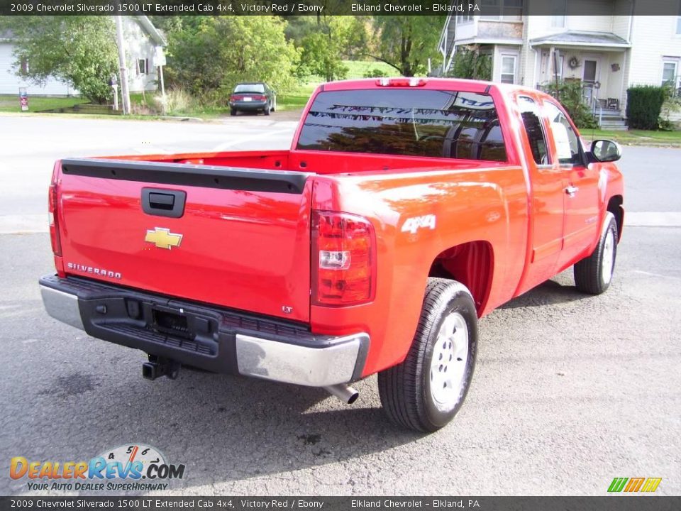 2009 Chevrolet Silverado 1500 LT Extended Cab 4x4 Victory Red / Ebony Photo #3