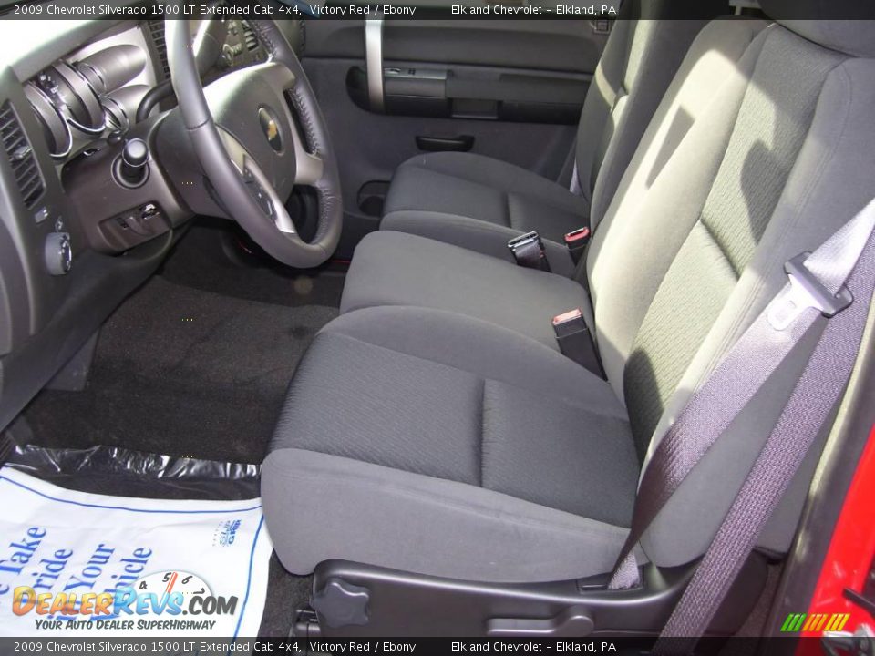 2009 Chevrolet Silverado 1500 LT Extended Cab 4x4 Victory Red / Ebony Photo #33