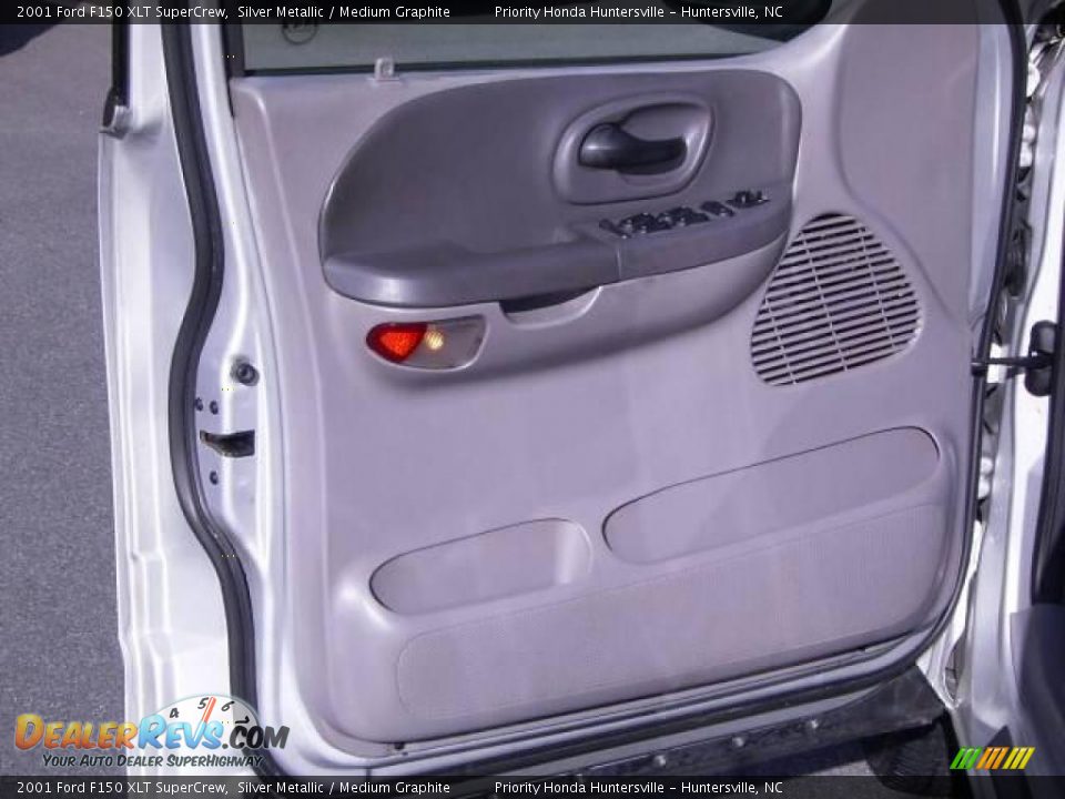 2001 Ford F150 XLT SuperCrew Silver Metallic / Medium Graphite Photo #8