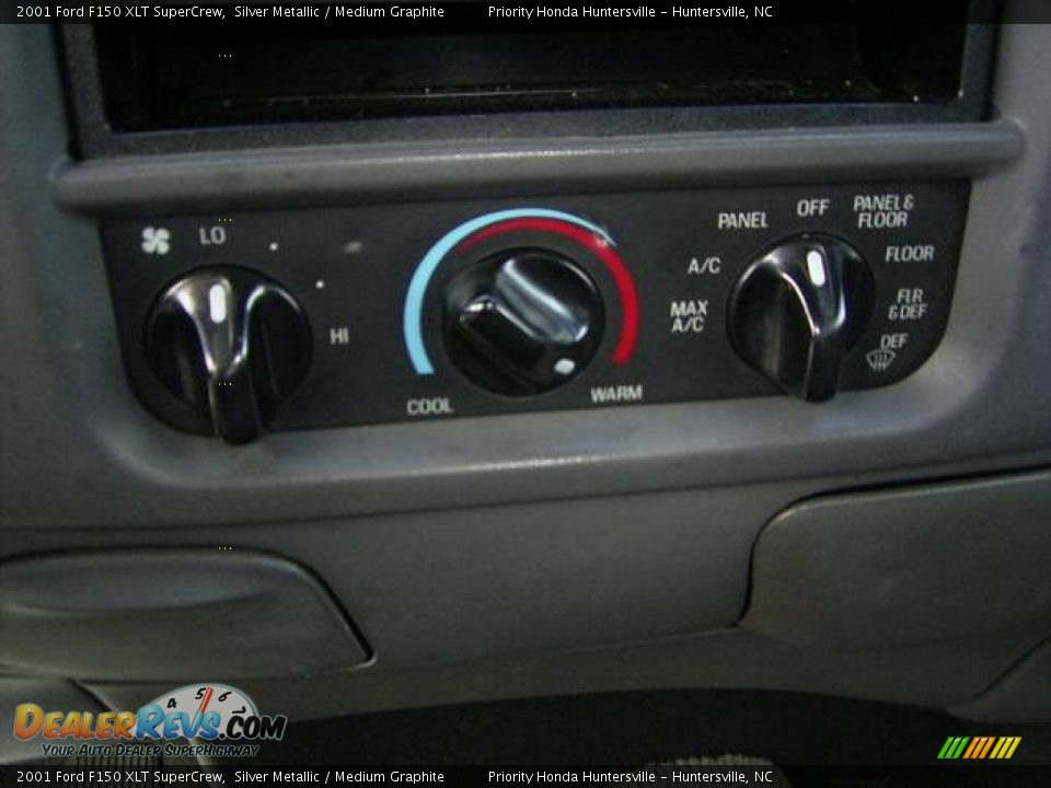 2001 Ford F150 XLT SuperCrew Silver Metallic / Medium Graphite Photo #21