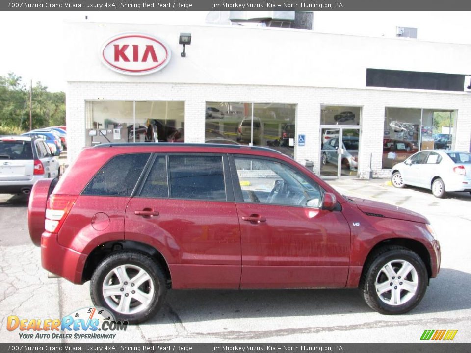 2007 Suzuki Grand Vitara Luxury 4x4 Shining Red Pearl / Beige Photo #2