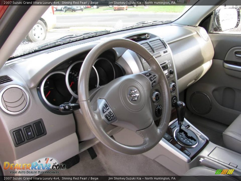 2007 Suzuki Grand Vitara Luxury 4x4 Shining Red Pearl / Beige Photo #10