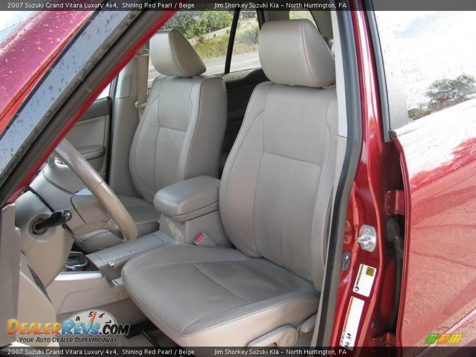 2007 Suzuki Grand Vitara Luxury 4x4 Shining Red Pearl / Beige Photo #13