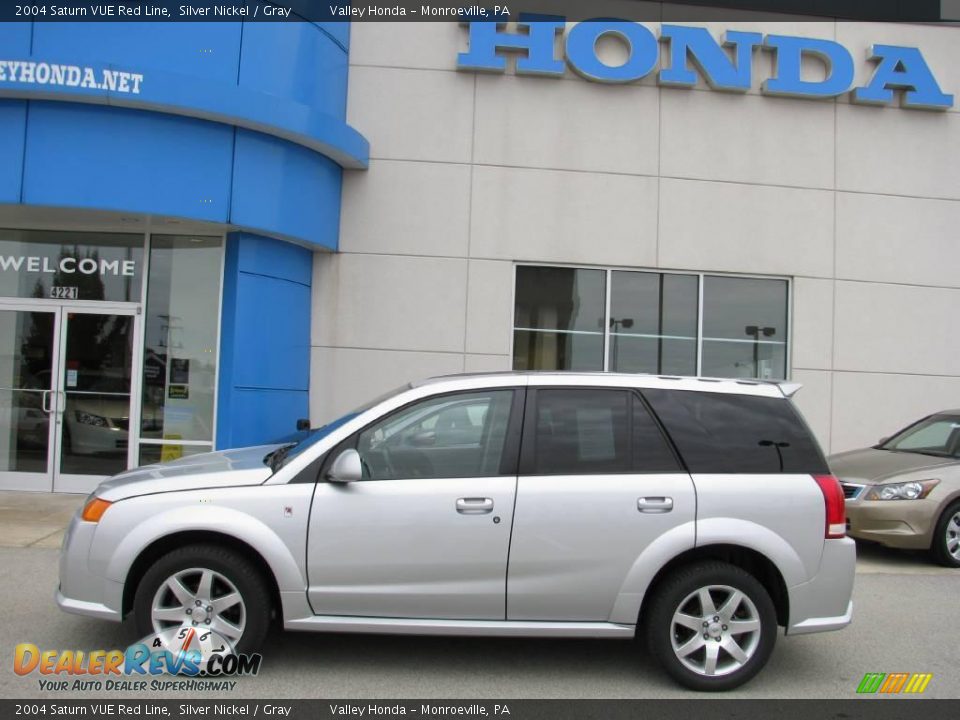 2004 Saturn VUE Red Line Silver Nickel / Gray Photo #3