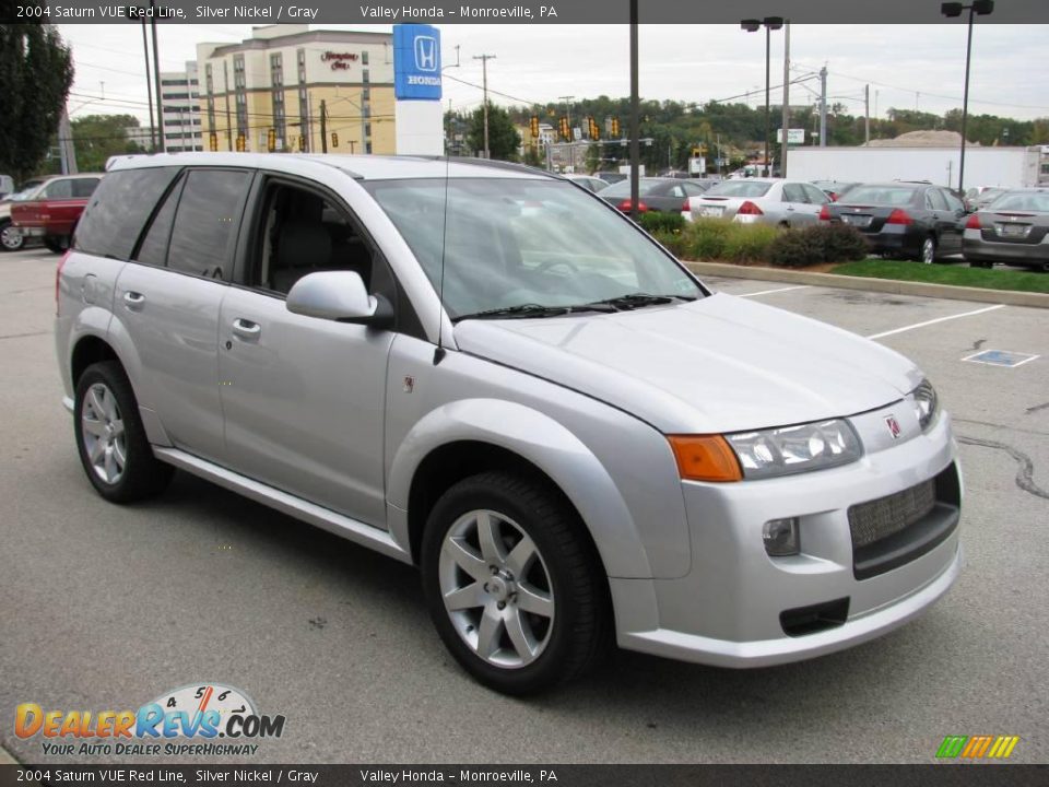 2004 Saturn VUE Red Line Silver Nickel / Gray Photo #7