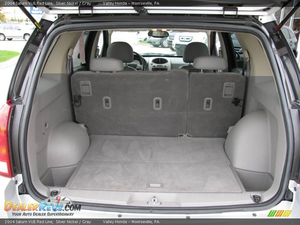 2004 Saturn VUE Red Line Silver Nickel / Gray Photo #9