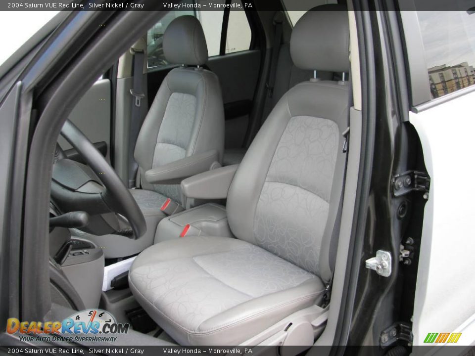 2004 Saturn VUE Red Line Silver Nickel / Gray Photo #12