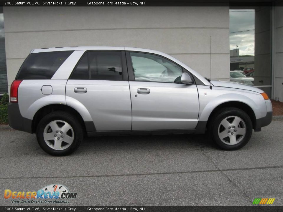 2005 Saturn VUE V6 Silver Nickel / Gray Photo #2