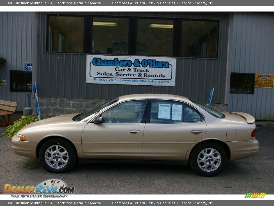 2000 Oldsmobile Intrigue GX Sandstone Metallic / Mocha Photo #2