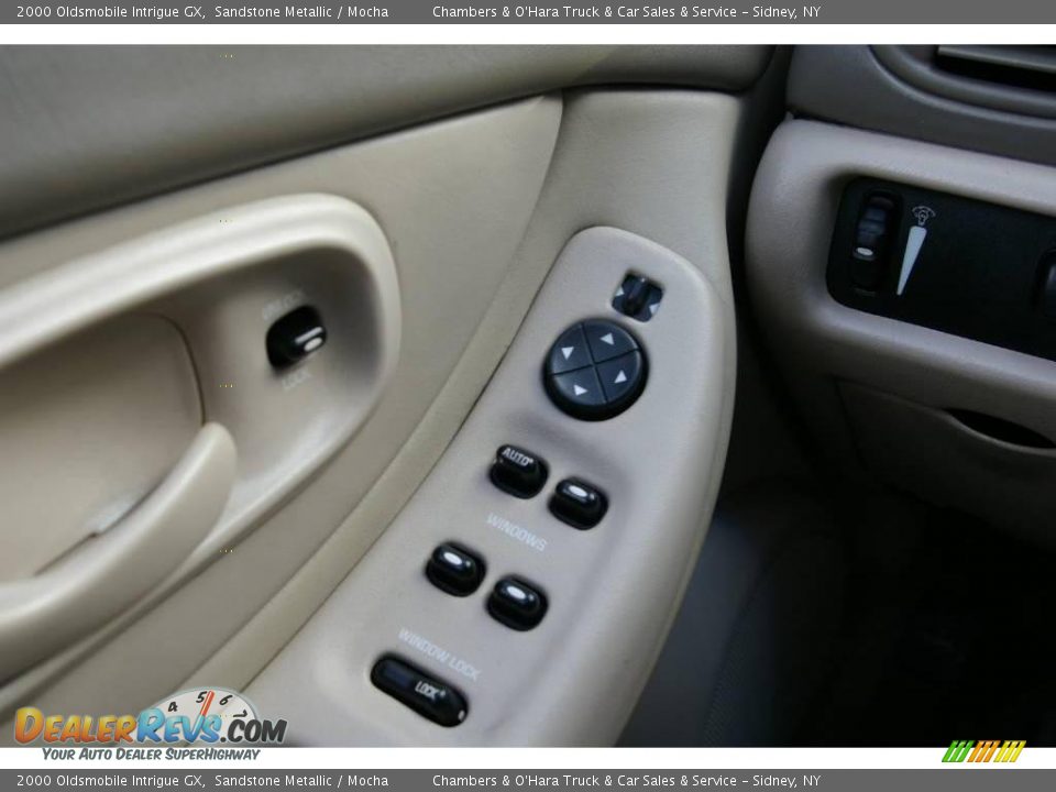 2000 Oldsmobile Intrigue GX Sandstone Metallic / Mocha Photo #7