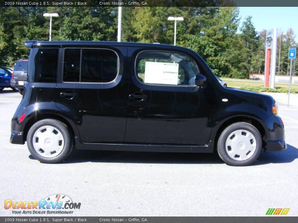 2009 Nissan Cube 1.8 S Super Black / Black Photo #5