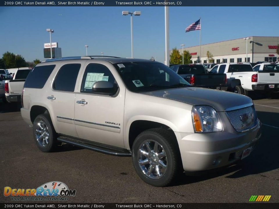 2009 GMC Yukon Denali AWD Silver Birch Metallic / Ebony Photo #1