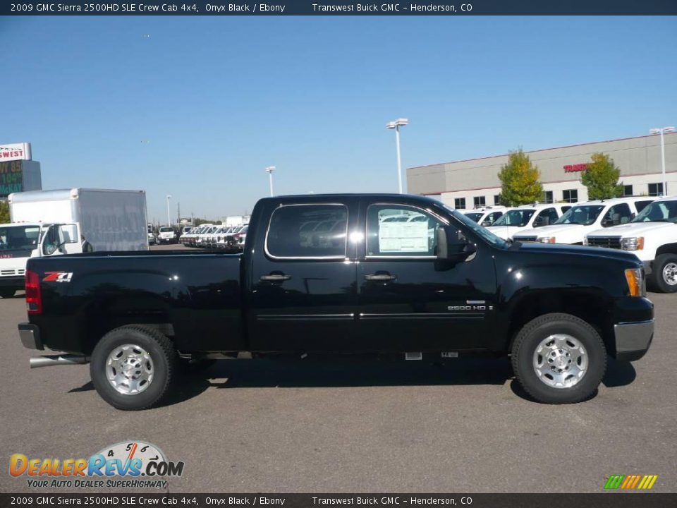 2009 GMC Sierra 2500HD SLE Crew Cab 4x4 Onyx Black / Ebony Photo #3