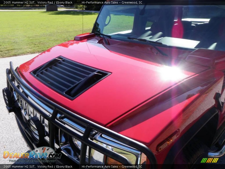 2005 Hummer H2 SUT Victory Red / Ebony Black Photo #13