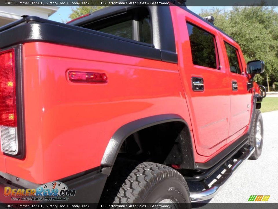 2005 Hummer H2 SUT Victory Red / Ebony Black Photo #22