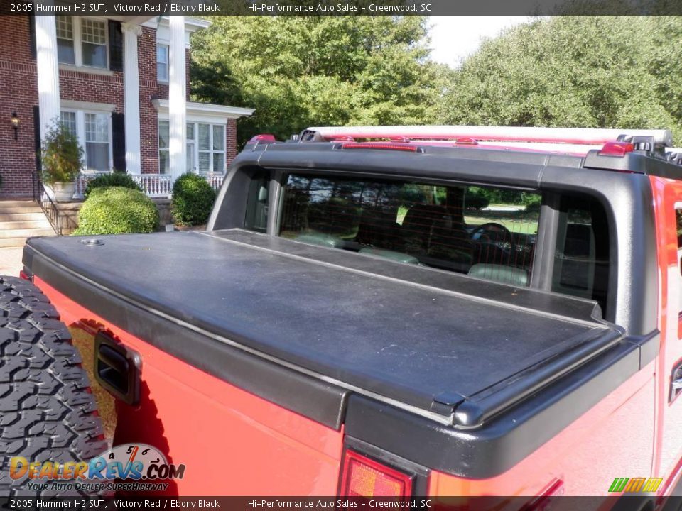 2005 Hummer H2 SUT Victory Red / Ebony Black Photo #23