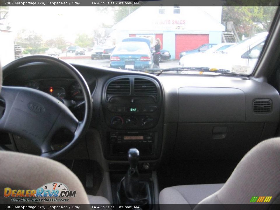 2002 Kia Sportage 4x4 Pepper Red / Gray Photo #5