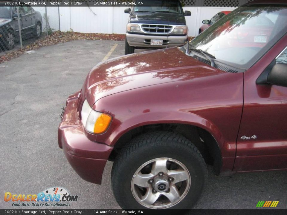 2002 Kia Sportage 4x4 Pepper Red / Gray Photo #8