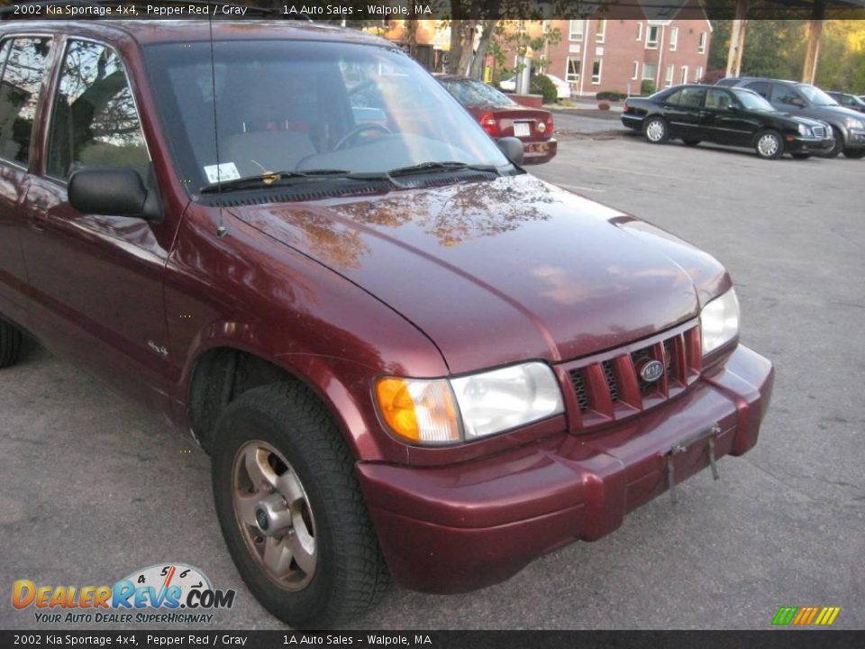 2002 Kia Sportage 4x4 Pepper Red / Gray Photo #17