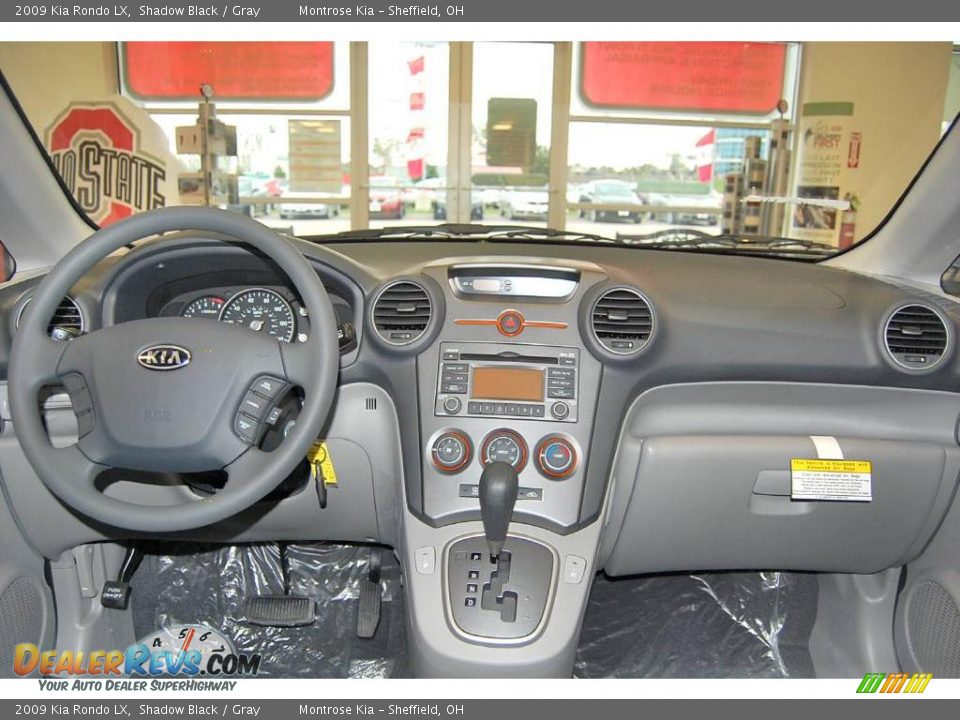 2009 Kia Rondo LX Shadow Black / Gray Photo #10