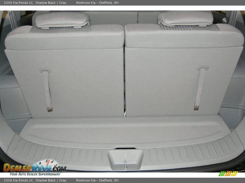 2009 Kia Rondo LX Shadow Black / Gray Photo #18
