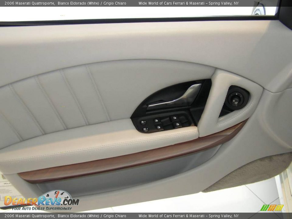 2006 Maserati Quattroporte Bianco Eldorado (White) / Grigio Chiaro Photo #9