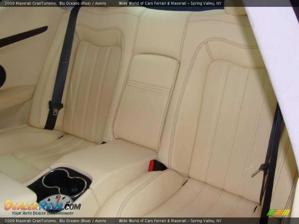 Avorio Interior - 2009 Maserati GranTurismo  Photo #14