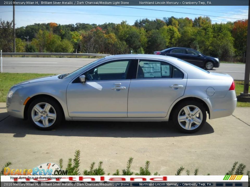 2010 Mercury Milan I4 Brilliant Silver Metallic / Dark Charcoal/Medium Light Stone Photo #5