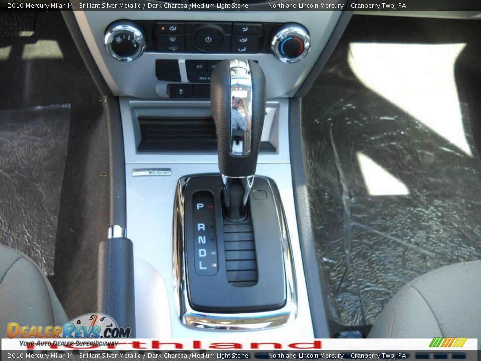 2010 Mercury Milan I4 Brilliant Silver Metallic / Dark Charcoal/Medium Light Stone Photo #18