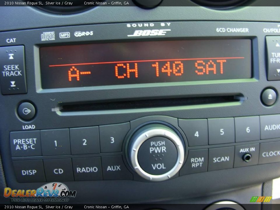 2010 Nissan Rogue SL Silver Ice / Gray Photo #15