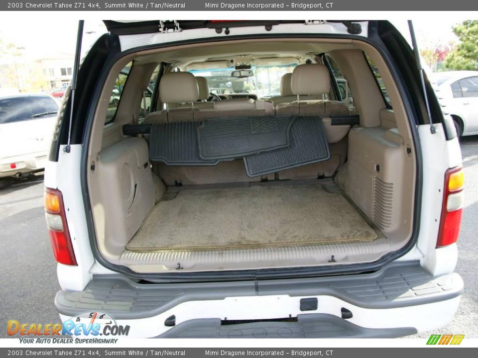 2003 Chevrolet Tahoe Z71 4x4 Summit White / Tan/Neutral Photo #9