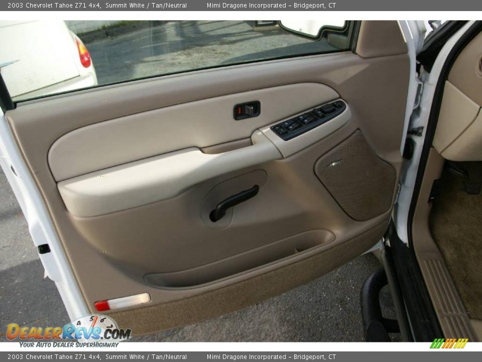 2003 Chevrolet Tahoe Z71 4x4 Summit White / Tan/Neutral Photo #11