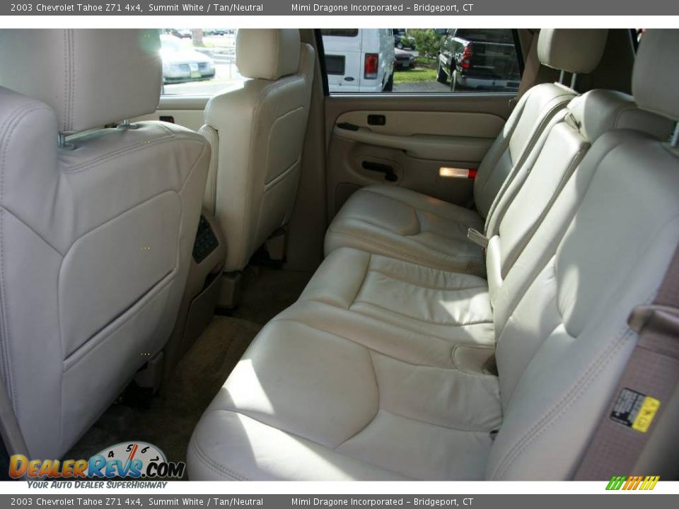 2003 Chevrolet Tahoe Z71 4x4 Summit White / Tan/Neutral Photo #13